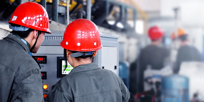 What is the difference between automatic welding machine and traditional welding?